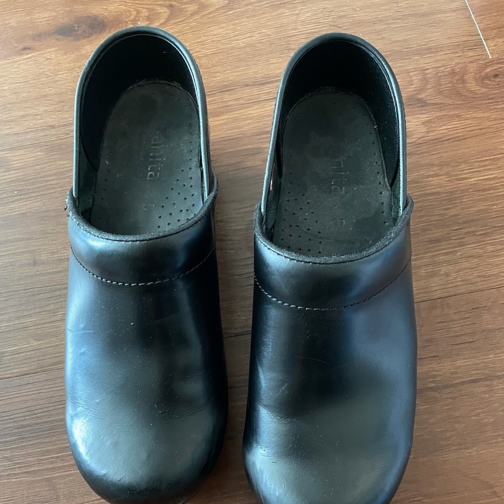 Sanita clogs